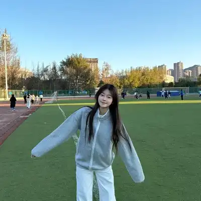 黄彤